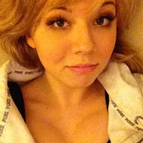 SavDrysdale's profile picture. Savannah here, I love animals! I plan to be a vet when I'm older (: [Not Jennette, @JennetteMcCurdy is Jennette]
