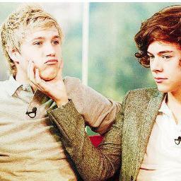 I'm Luciana. I #Directioner, I love carrots who would say?#Louis Tomlinson Hahaha. I live in Argentina'll live in London.Follow me! 
I love #HarryStyles ;)