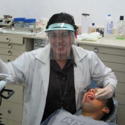 Odontologo General.UCV. 
Magister en Administracion de Instituciones de Salud. Trabaja en la Universidad Nacional Experimental del Tachira. Servicio Medico