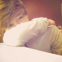 awkvember's profile picture. 