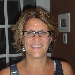 Johuo's profile picture. J'aime les mots plus que les chiffres. Salé plus que sucré!  Directrice d’établissement scolaire…maintenant retraitée! L’éducation, un grand chantier!