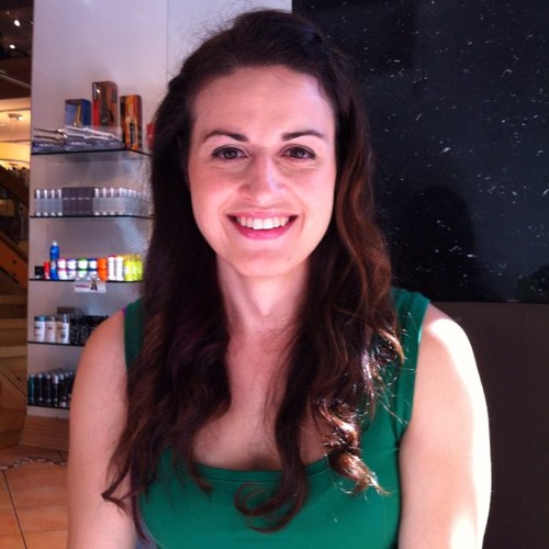 Claire de Oliveira Profile