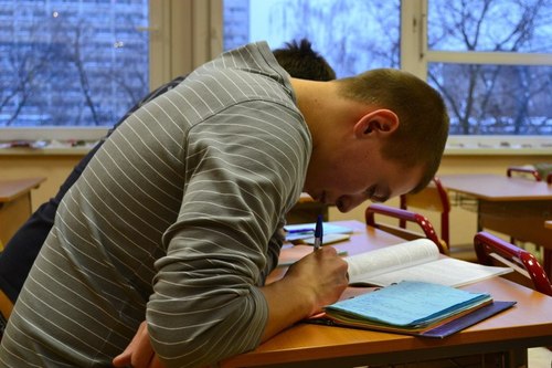 учусь в ГБОУ СПО КСУ 32 люблю музыку и развлечения  моб 8 903 735 76 55