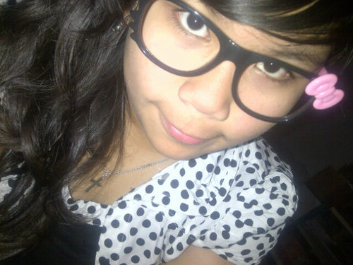 It's me, Rebecca Linardi.. ♥ Jesus, ♥ Family, ♥ Piano, ♥ Minnie & Mickey n only my self.. that's my short intro.. Nice to know u all.. ♥º°†ђąηkўσυ°º♡