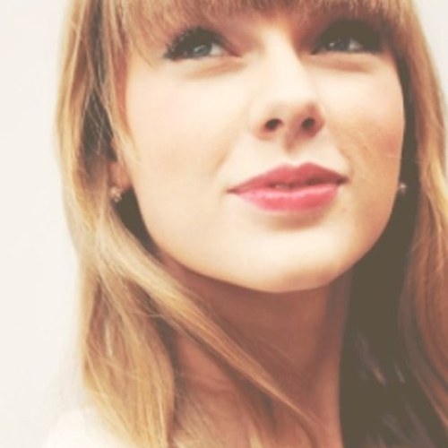 I love @taylorswift13 with all my heart.