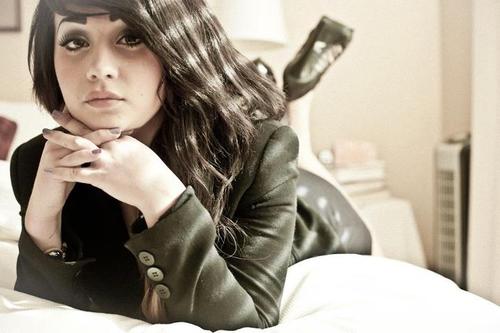 manduhh22_silva's profile picture. Im Amanda. Lets Tweet Bitches!!