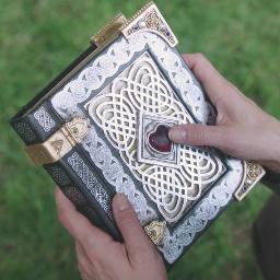 Hey there! I'm @ReginaEvil 's spell book! Need help getting your magic flowing?  ;)