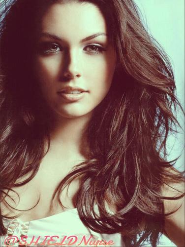 I'm Selena Carter, at your service! | Twin sister to Sharon Carter, Niece to Margaret Carter, and Nurse for SHIELD. | [OC|18+|Roleplay]