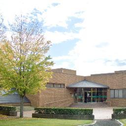 福島県立医科大学附属学術情報センター（図書館）です。学内向けの情報が多くなっています。（2013.6に(試)がとれました）