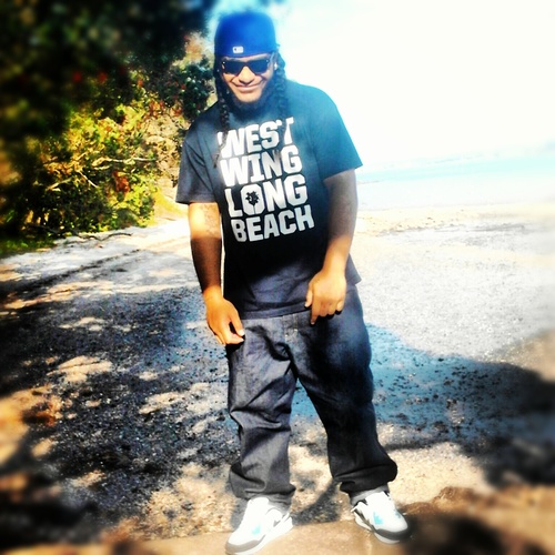 100% Tongan, @Aholelei & @Sofele built, #Team Long Beach, #TeamYUNGLb, TeamNoTEAM, #TeamLoL, #TeamFAAAQQ #TeamTONGA