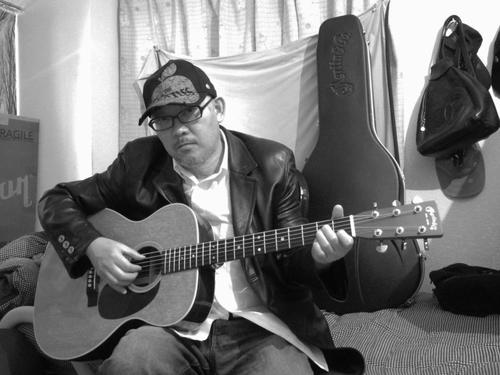 古代史の勉強中。
The beatles会議(ビートルズ会議). 
Funky music. 
フォークソング。
お気に触ったらフォロー解除して下さい。
http://t.co/dUdynAXD 
よろしくです。