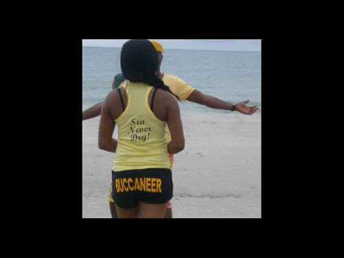 Am cool love good music and God fearing