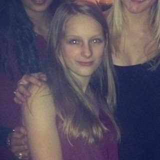Hey i'm a girl from denmark. I'm 15 years old. I go to taekwondo and have the red belt, and of cause i love one direction!!