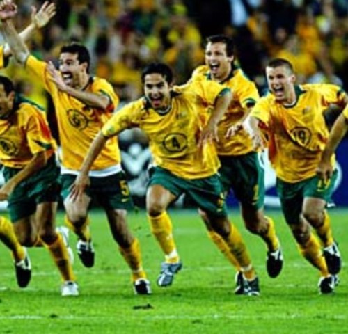 dingo_sports's profile picture. Sports fan, retired air guitarist/drummer. Still sing though. I was the first person to realise myspace wasn't cool. True story.