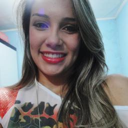 A única lição que eu levo do meu passado é que, tudo o que hoje está lá, teve o seu motivo pra não continuar comigo. :*