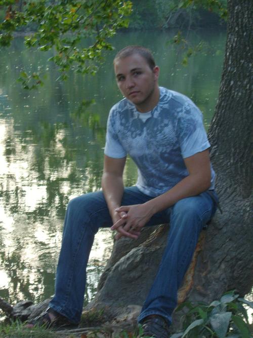 I am guy, trying to live dream. Currently facing college and my arch nemimsis English. Other the normal routian of home, school, and job. Liffe is normal.