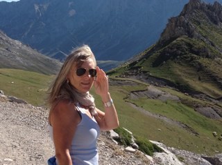 MarnMila26454's profile picture. 