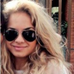 Quando lágrimas rolar em meu rosto por voooç @Lua_Blanco ,, não será por tristeza, neem por dor, vaai ser só meu ♥ gritando que te AMA