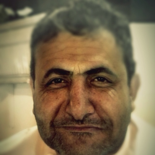 وما مِن يدٍ إِلا يدُ اللهِ فوقها ... وما مِن ظالمٍ إلا سَيُبلى بِأظْلم