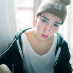 we all have ''one thing'' in common....we all are different. follow meeee!!