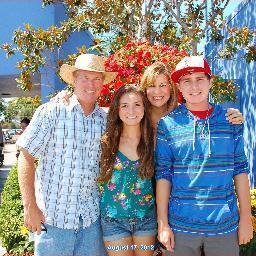 hernholl's profile picture. 