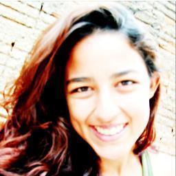 Sou como você me vê. Posso ser leve como uma brisa ou forte como uma ventania, Depende de quando e como você me vê passa. (Clarice Lispector)