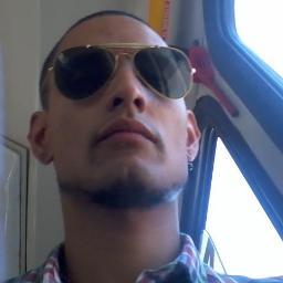 JavierCoronel14's profile picture. i love electronica