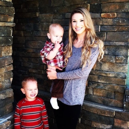 alligreen7's profile picture. 