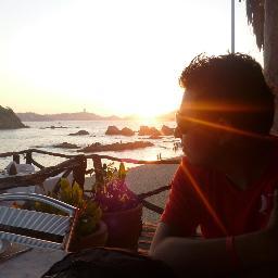 psicoanalista de corazon lo mio es la forense, me asombro de las cosas aunque no crea todo lo que veo, prefiero reir de todo antes de pelear por algo superfluo