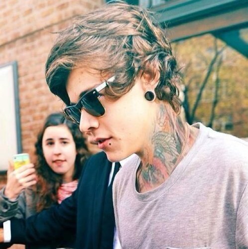 this love is only getting stronger, so I don’t wanna wait any longer I just wanna tell the world that you're mine.