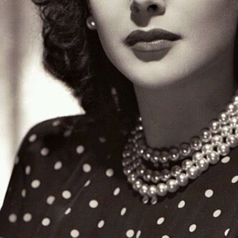 LOLY314's profile picture. ‏‏‏‏‏‏‏تتراقص الكلمات في خاطري كالفراش أما تقع على وردة وأما أن تطير في السماء.#مفضلتي كلها بقلمي..اللهم أغفر لاأبي فقيد قلبي وأسكنة الفردوس الأعلى من الجنة..