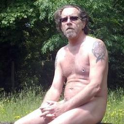 A married, clothes optional campaigner. Nude is not lewd, unless you are a prude.  My wife & I were members of @BritNaturism.
I block sex, porn & eggs!