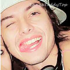 fc criado para minha vida minha alegria meu amor meu marido meu amante entre tudu minha perfeicao @pelanzarestart criado dia 17/12/12