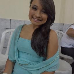 ~Sinta carinho, goste, adore e ame,mas jamais precise de alguém pra ser feliz, além de você mesmo'