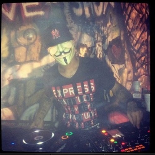i produce techno