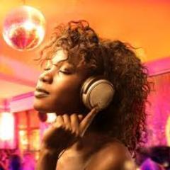 LUMvmtMusic's profile picture. This is the official Twitter for the Ladies of the Underground Mvmt