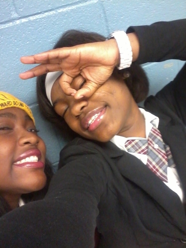 Hoesss dont like me , fall in line wat daa Rest of daa hoes waitingg faa me tew GAF , Lurkk n get chaa feelingss hurt , Followw a Pretty Girll :) [] .