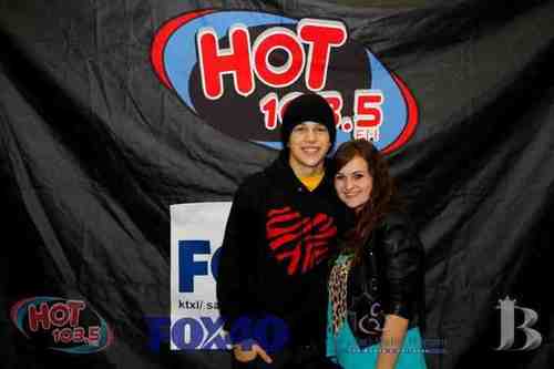 I love these people named Demi Lovato, Jasmine Villegas, and Austin Mahone. They all mean so much to me.