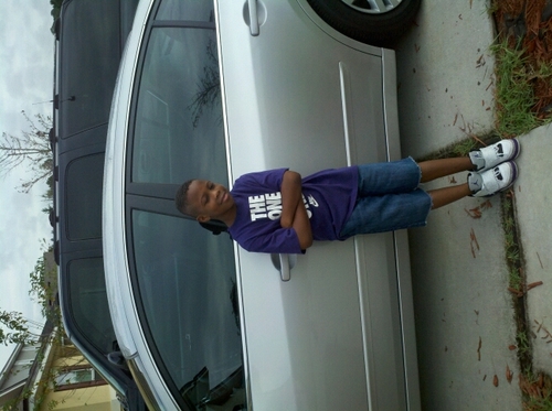 juanhoward2004's profile picture. 