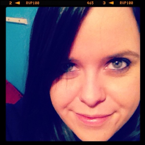 tiffaniforeal's profile picture. hi. :)