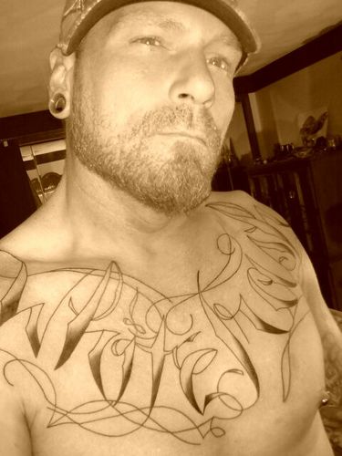 owner sinful pleasures tattoo studio...tattoo artist/fabricater/follow me ill follow back..