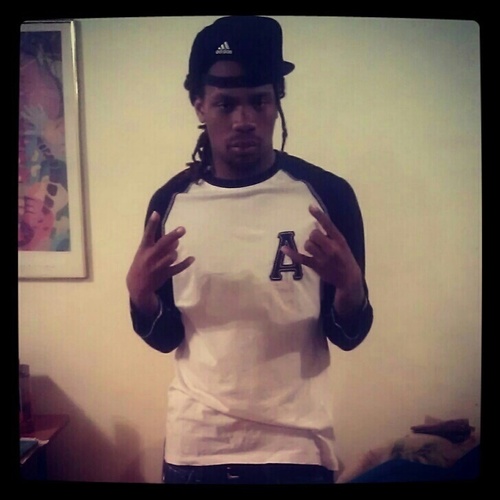 Ews... D.T.B us never them follow me and ill follow back : ) 3