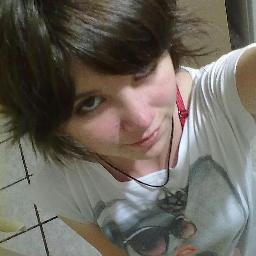Sou uma anti-social da porra ... Nunca espere nada de bom de mim ¬¬ =]