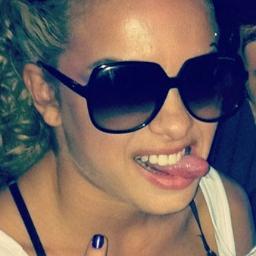 Com meus idolos aprendi que o amor existe e que principalmente que os sonhos são possíveis , basta você acredita. @Lua_Blanco Te amo.