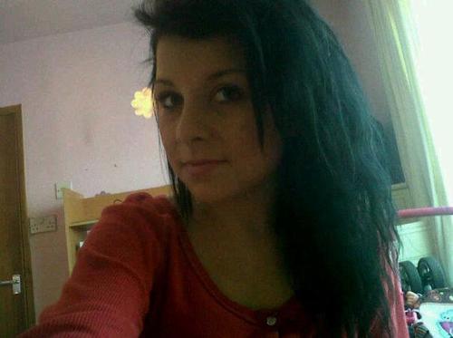 follow me and i will follow back:)