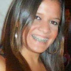 Sou fera, sou bicho, sou anjo e sou mulher. Sou minha mãe, minha filha, minha irmã, minha menina. Mas sou minha,só minha e não de quem quiser...