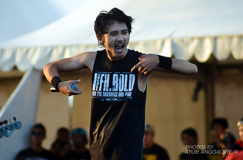 penikmat musik metal