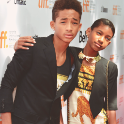 @officialjaden Please Jaden follows me think my dream never going to perform my God I pray to God for you both follow me think it will never happen