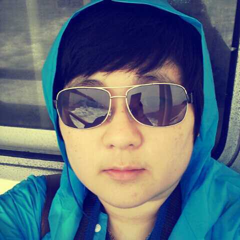 live in Korea.Im study crimpsychology. Like crime drama.범죄심리학을 사랑하고 영국으로의 유학을준비하는 기품있는(?)백수!가족을사랑하는 우리부모님둘째딸. 아직은도전을접고때를기다려야하는 나비가되기 직전의번데기와같은 슬픈젊은청춘!