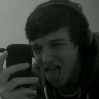 leemolineaux's profile picture. I lıve on my own and ı lıve ın blakenall, ı love goın to partıes and ı really thınk walsalls a shıthole haha